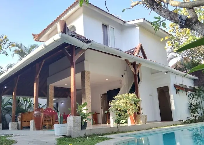 Villa 2br Private In Seminyak, Ayu Putri *