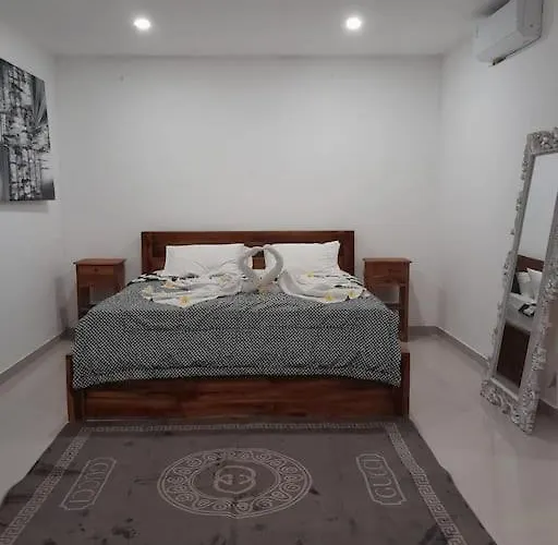 Villa 2br Private In Seminyak, Ayu Putri Seminyak