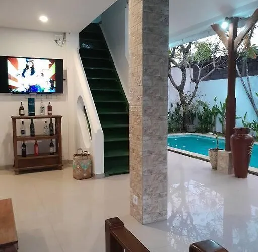 Villa 2br Private In Seminyak, Ayu Putri *